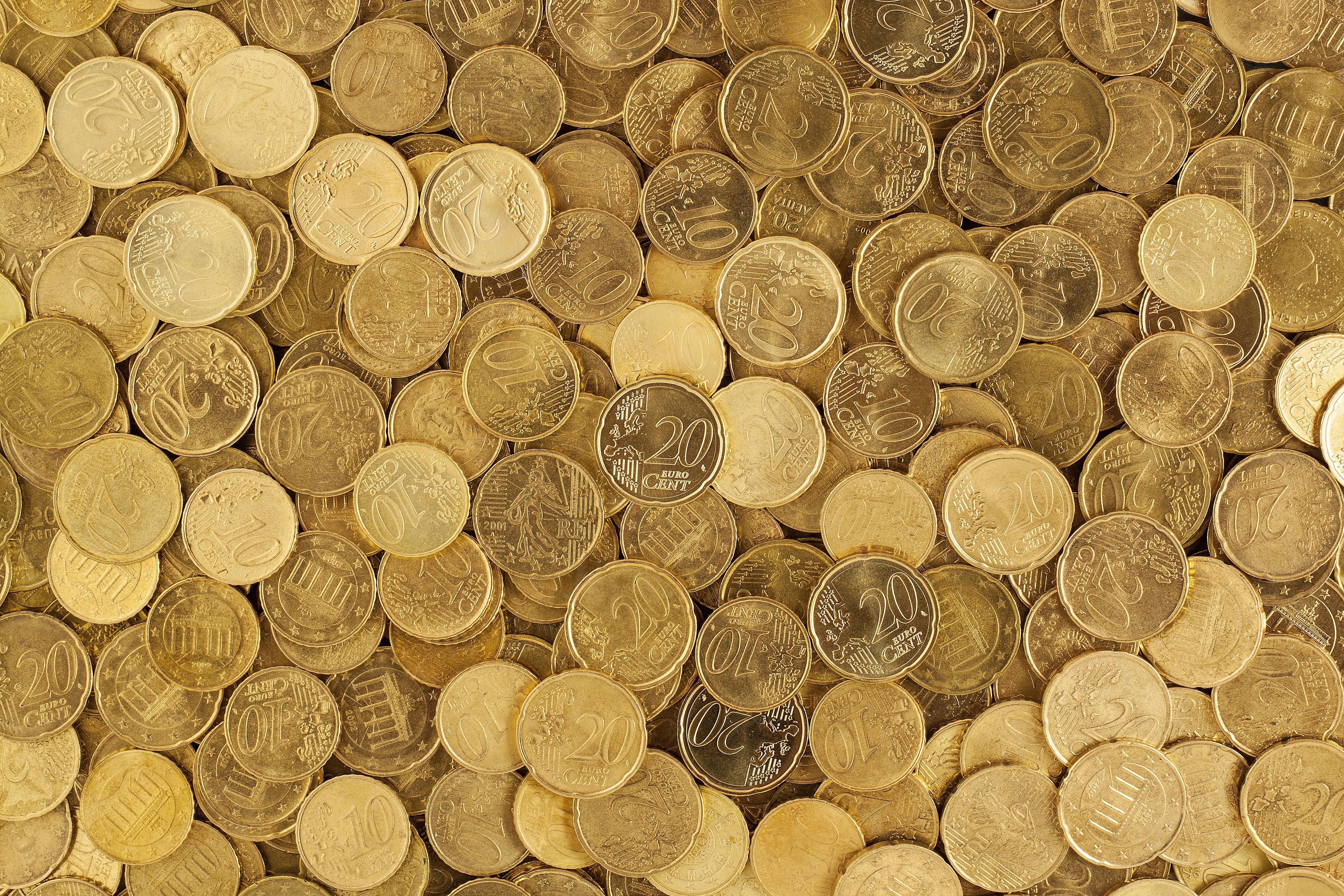 Många mynt i valutan euro